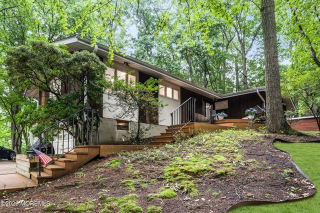 12 Georjean Drive, Holmdel, NJ 07733