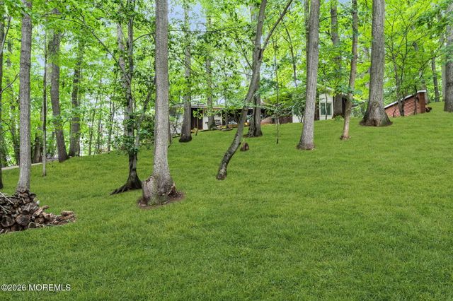 12 Georjean Drive, Holmdel, NJ 07733