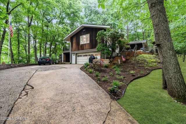 12 Georjean Drive, Holmdel, NJ 07733