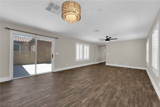 646 Monument Point Street, Henderson, NV 89002