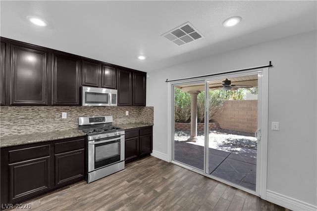 646 Monument Point Street, Henderson, NV 89002