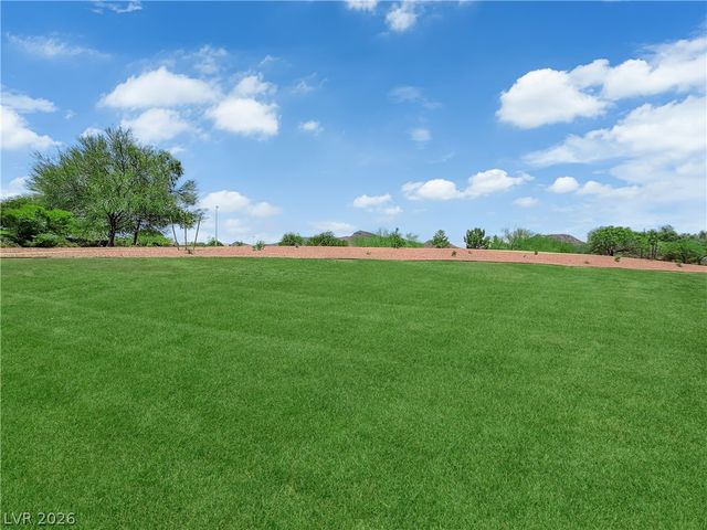 646 Monument Point Street, Henderson, NV 89002