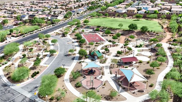 646 Monument Point Street, Henderson, NV 89002
