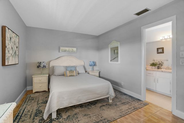 306 S Circle Dr S S 203, Boynton Beach, FL 33435