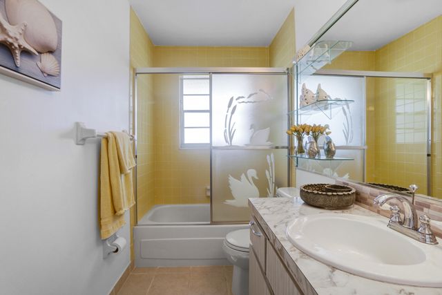 306 S Circle Dr S S 203, Boynton Beach, FL 33435