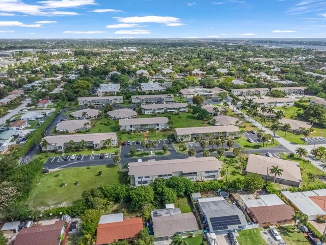 306 S Circle Dr S S 203, Boynton Beach, FL 33435