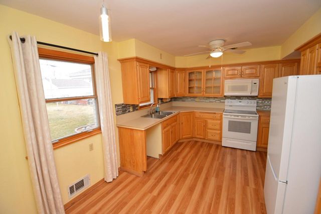 1321 Sherman AVENUE, South Milwaukee, WI 53172