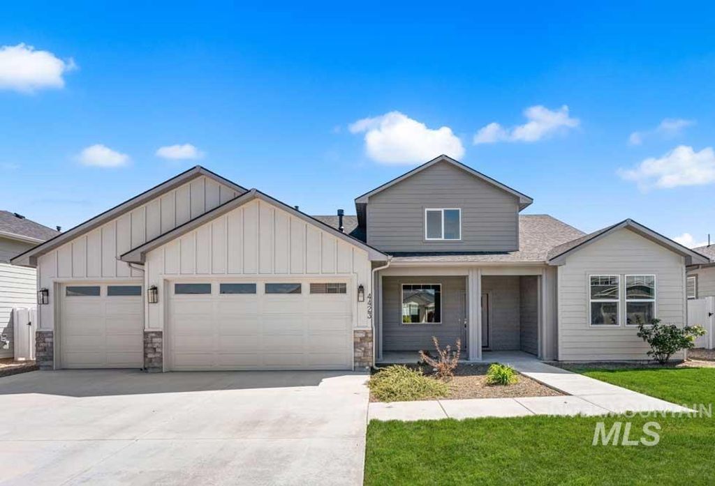 4423 E Wedge St Lot 35 Block 4, Nampa, ID 83687
