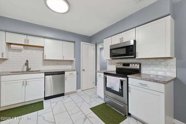 5833 NORDE Drive E, Jacksonville, FL 32244