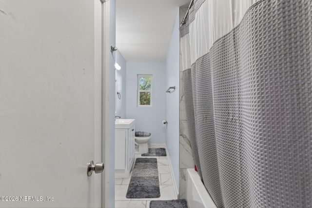 5833 NORDE Drive E, Jacksonville, FL 32244