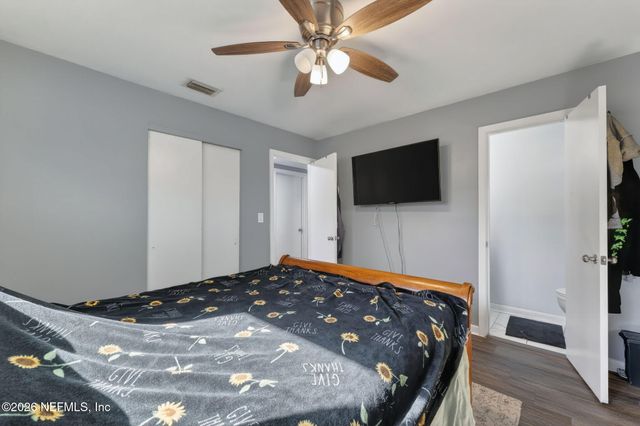 5833 NORDE Drive E, Jacksonville, FL 32244