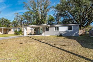 5833 NORDE Drive E, Jacksonville, FL 32244