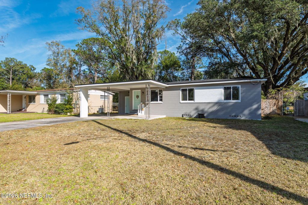 5833 NORDE Drive E, Jacksonville, FL 32244