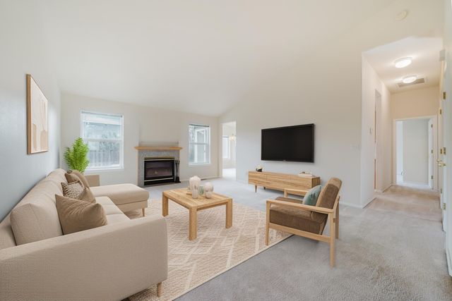 3734 SW Wickiup Place, Redmond, OR 97756