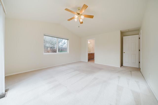 3734 SW Wickiup Place, Redmond, OR 97756