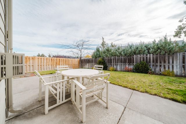 3734 SW Wickiup Place, Redmond, OR 97756