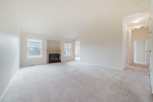 3734 SW Wickiup Place, Redmond, OR 97756