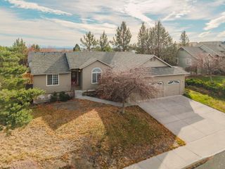3734 SW Wickiup Place, Redmond, OR 97756