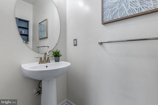 516 VICTORIANNA DR, Capitol Heights, MD 20743