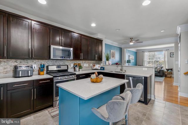 516 VICTORIANNA DR, Capitol Heights, MD 20743