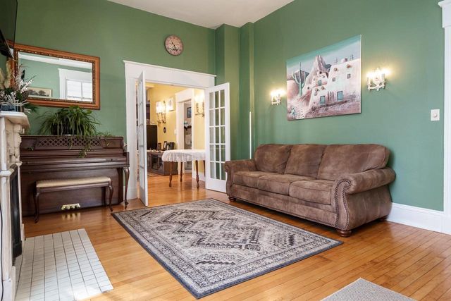 2200 W Memorial Drive, Janesville, WI 53548