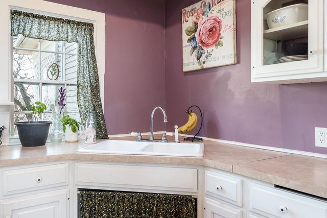 2200 W Memorial Drive, Janesville, WI 53548