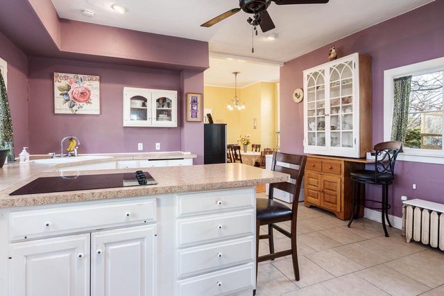 2200 W Memorial Drive, Janesville, WI 53548