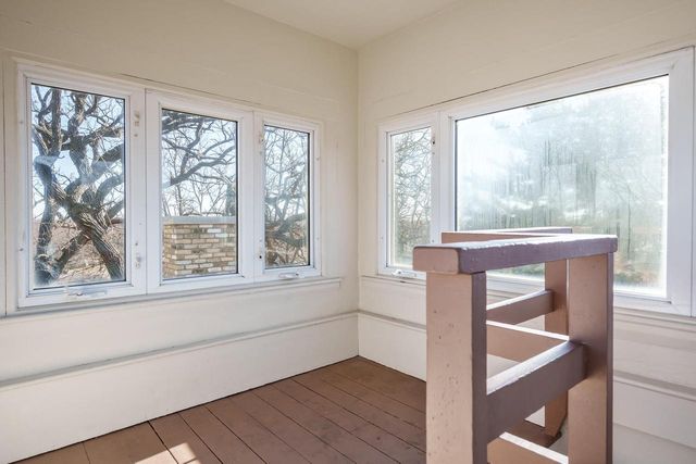 2200 W Memorial Drive, Janesville, WI 53548