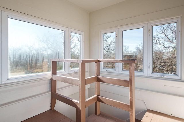 2200 W Memorial Drive, Janesville, WI 53548