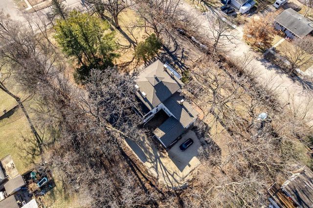 2200 W Memorial Drive, Janesville, WI 53548