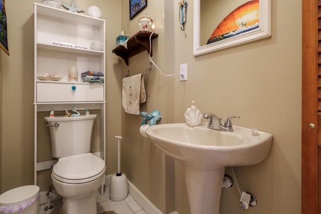 2200 W Memorial Drive, Janesville, WI 53548