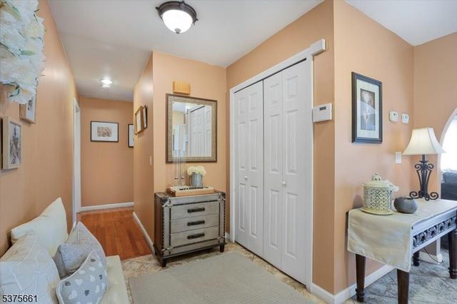 86 Hinchman Ave, Wayne Twp., NJ 07470