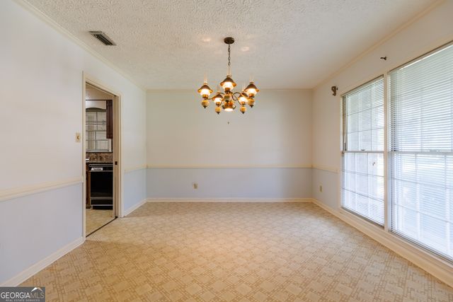 2243 Oakgrove Circle, Valdosta, GA 31602
