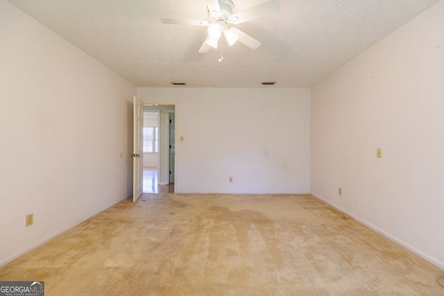 2243 Oakgrove Circle, Valdosta, GA 31602
