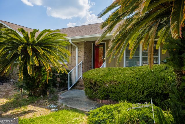 2243 Oakgrove Circle, Valdosta, GA 31602