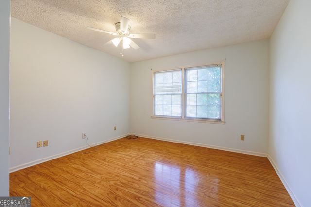 2243 Oakgrove Circle, Valdosta, GA 31602