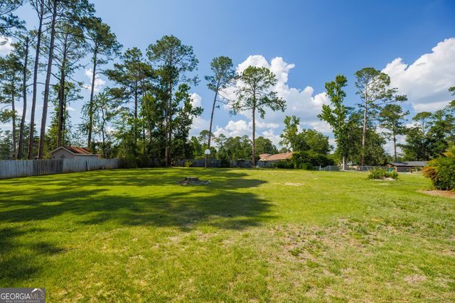 2243 Oakgrove Circle, Valdosta, GA 31602