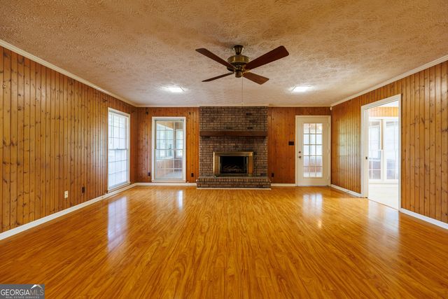 2243 Oakgrove Circle, Valdosta, GA 31602