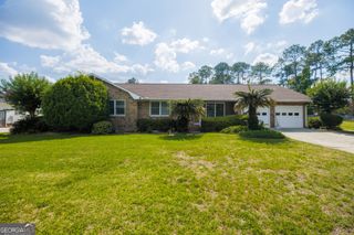 2243 Oakgrove Circle, Valdosta, GA 31602