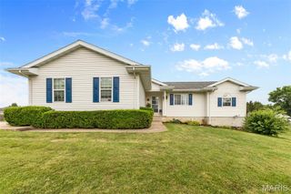 88 Trophy Drive, Farmington, MO 63640