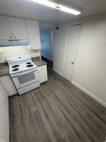 13455 NE 6th Avenue 104, North Miami, FL 33161