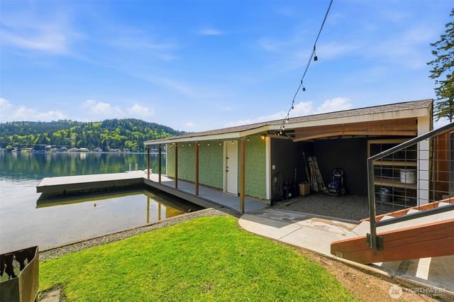 2227 Summit Lake Shore Road NW, Olympia, WA 98502