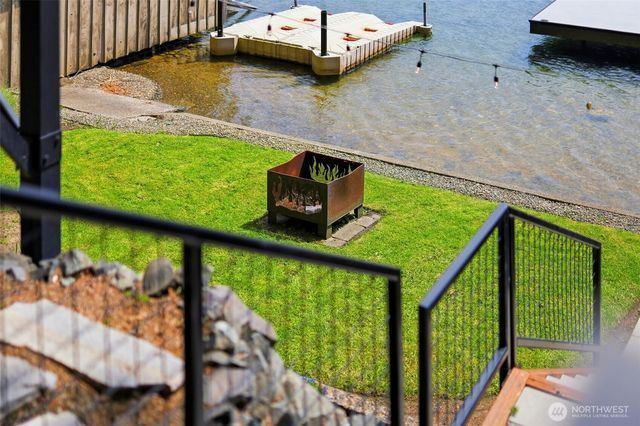 2227 Summit Lake Shore Road NW, Olympia, WA 98502