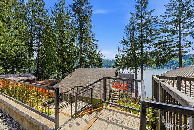 2227 Summit Lake Shore Road NW, Olympia, WA 98502