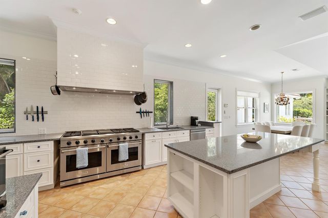 6140 SE Morning Dove Way, Hobe Sound, FL 33455