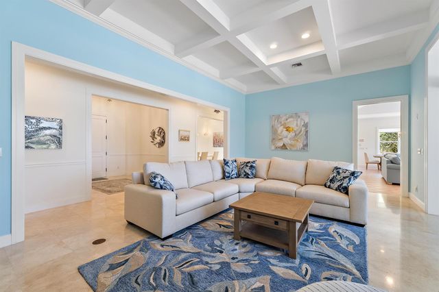6140 SE Morning Dove Way, Hobe Sound, FL 33455