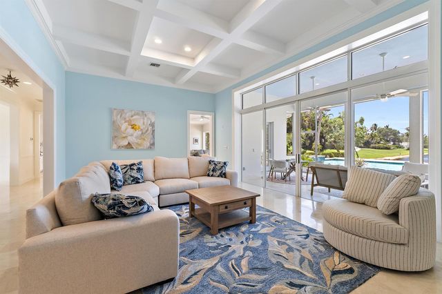 6140 SE Morning Dove Way, Hobe Sound, FL 33455