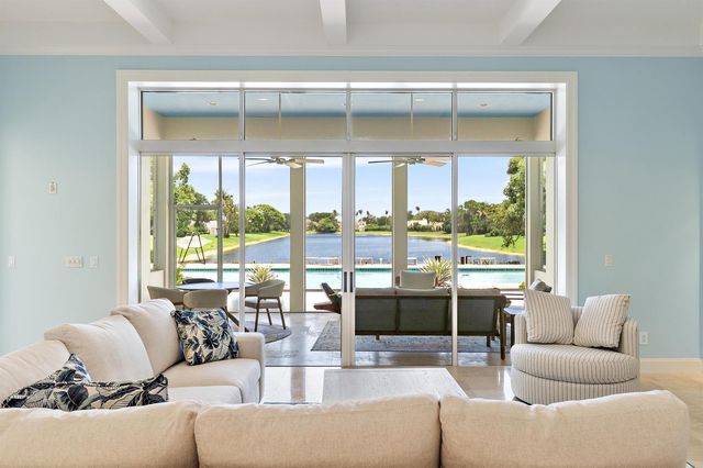 6140 SE Morning Dove Way, Hobe Sound, FL 33455