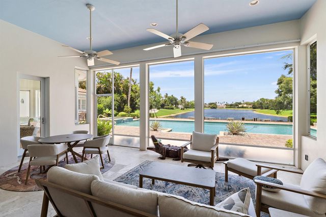 6140 SE Morning Dove Way, Hobe Sound, FL 33455