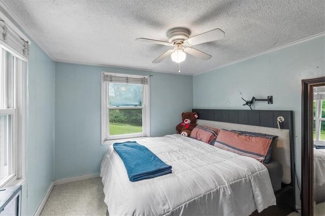 7337 Barnes Drive, Kansas City, KS 66109